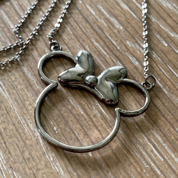 Minnie Mouse Dark Gray Silver Necklace - Picture 5 of 10